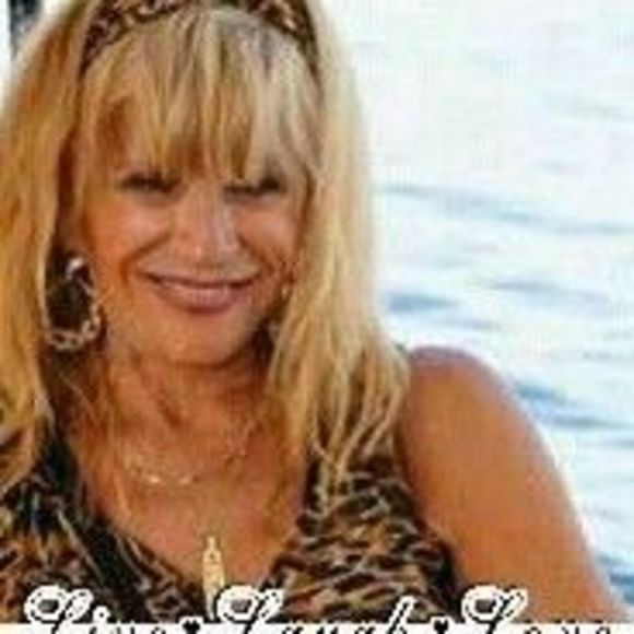 Meet your Posher, Ingrid - Picture 1 of 1